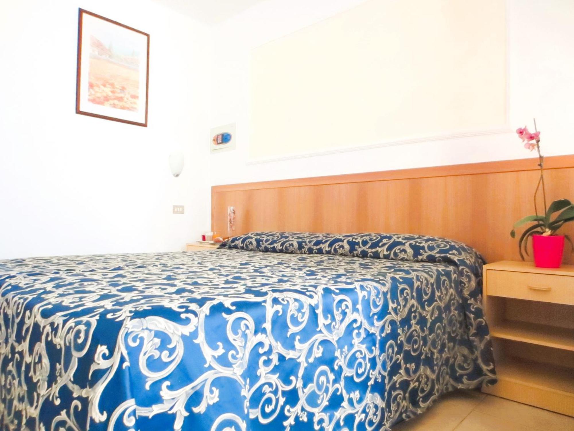 Hotel Etna - Nuova Gestione Romagnola All-Inclusive Spiaggia Parcheggio Риччоне Екстер'єр фото