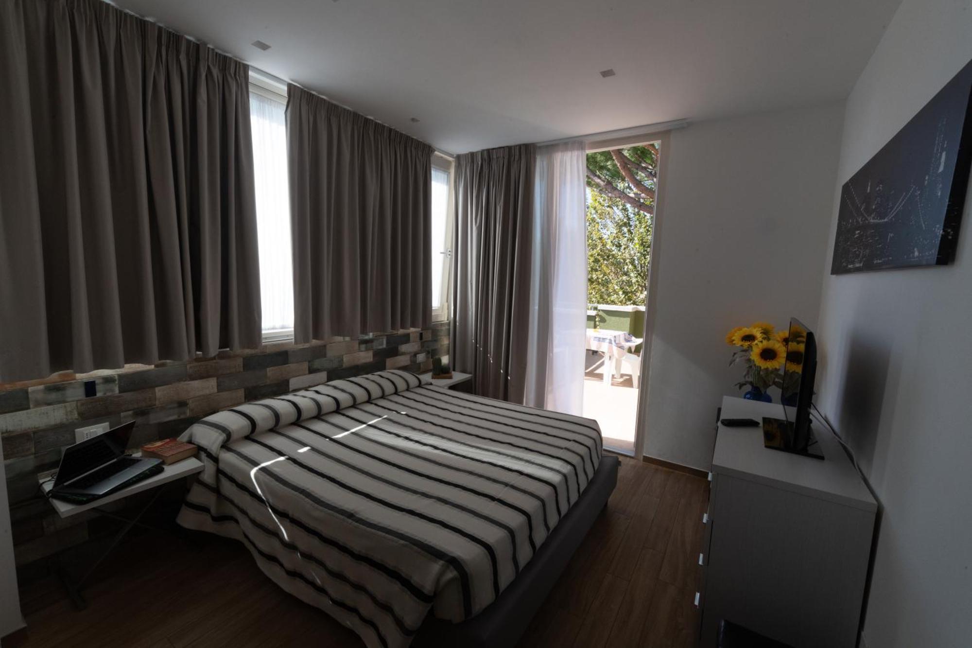 Hotel Etna - Nuova Gestione Romagnola All-Inclusive Spiaggia Parcheggio Риччоне Екстер'єр фото