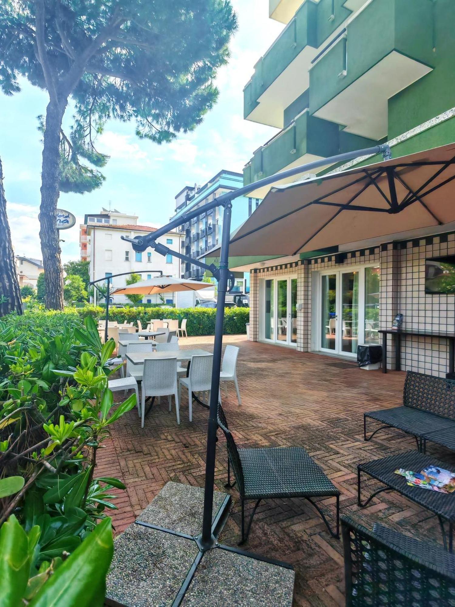 Hotel Etna - Nuova Gestione Romagnola All-Inclusive Spiaggia Parcheggio Риччоне Екстер'єр фото