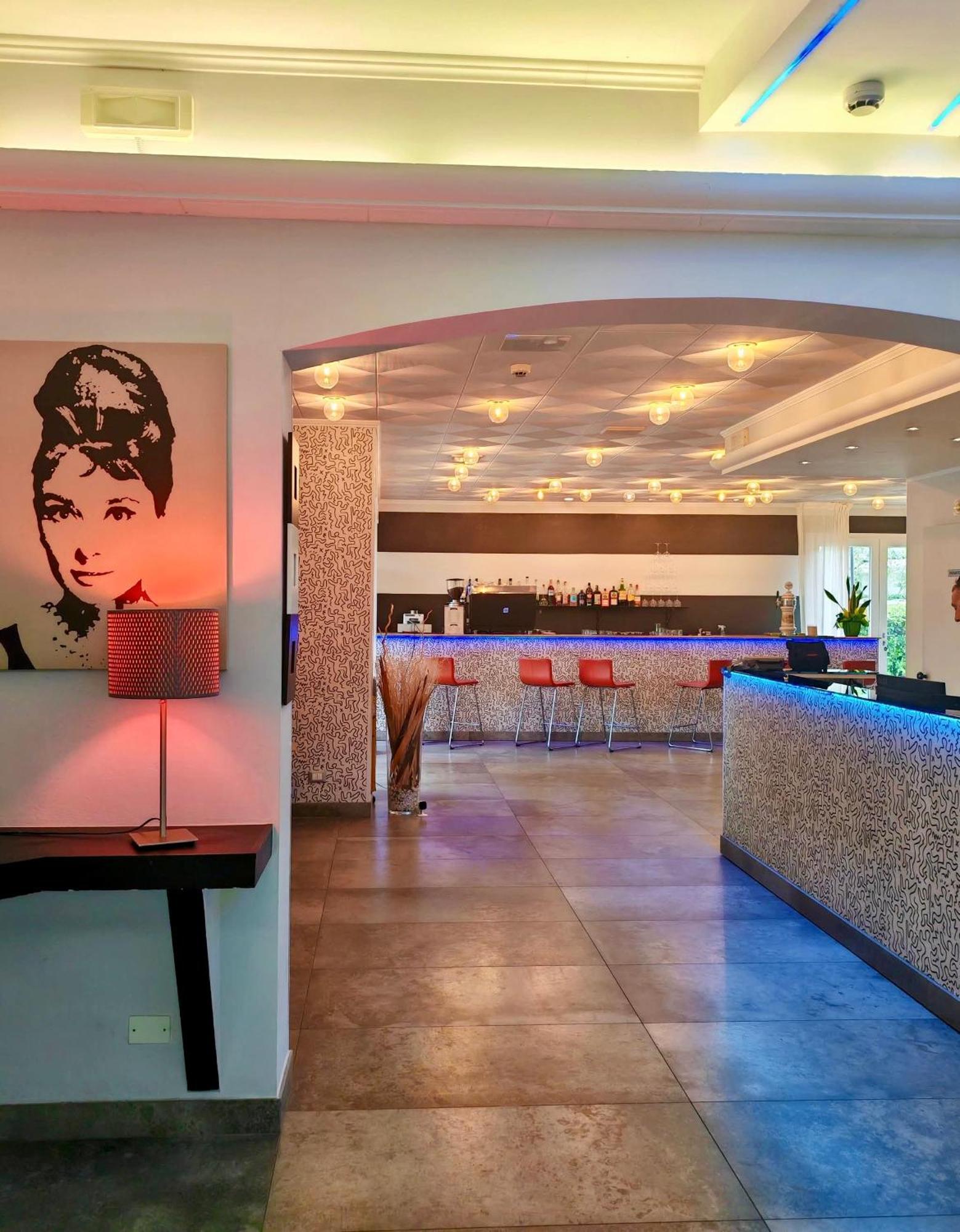 Hotel Etna - Nuova Gestione Romagnola All-Inclusive Spiaggia Parcheggio Риччоне Екстер'єр фото