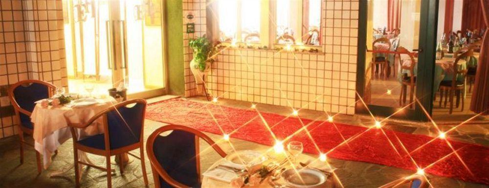 Hotel Etna - Nuova Gestione Romagnola All-Inclusive Spiaggia Parcheggio Риччоне Екстер'єр фото